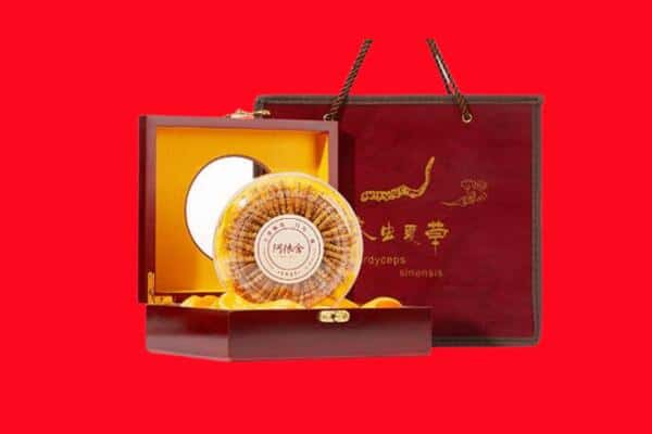 收购资讯:淮上区回收冬虫夏草是按克吗